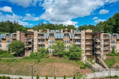 2bed/2bath second home or investment condo in the heart of the