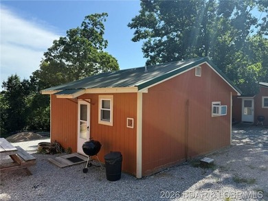 Cabin 1 & Cabin 2 are single-unit layouts, each with two - photo 4