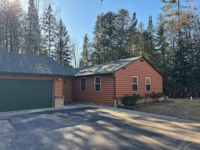 Chute Pond Home For Sale in Mountain Wisconsin