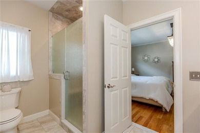 Immaculate and turnkey, this exceptional condominium offers - photo 17