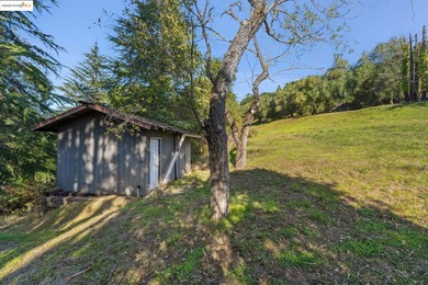 Rarely do you find a sun-drenched 4.7-acre lot with rolling - photo 21