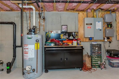 Immaculate and turnkey, this exceptional condominium offers - photo 21