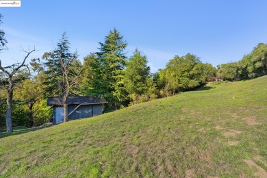 Rarely do you find a sun-drenched 4.7-acre lot with rolling - photo 24