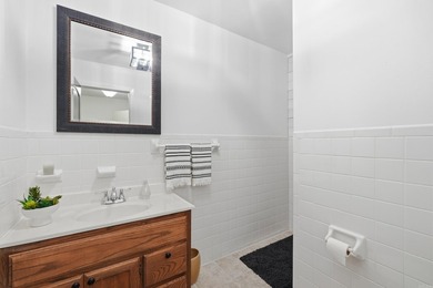 Escape to the peaceful beauty of Fairfield Bay in this furnished - photo 34