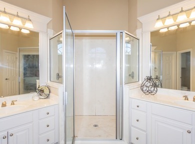 Welcome to this beautifully maintained home in the heart of - photo 35
