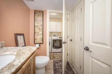 HIDDEN GEM IN THE HEART OF OCEAN SPRINGS...... Nestled among - photo 35