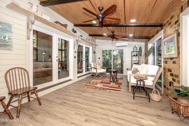 HIDDEN GEM IN THE HEART OF OCEAN SPRINGS...... Nestled among - photo 52