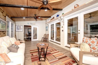 HIDDEN GEM IN THE HEART OF OCEAN SPRINGS...... Nestled among - photo 53
