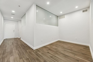 Rare modern 2 bed - 2 bath & study (or formal dining room) in