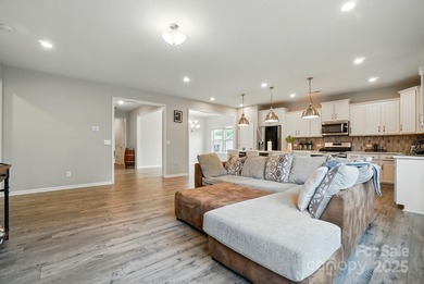 Check out the 3D Exterior & Interior tour that has now been - photo 12