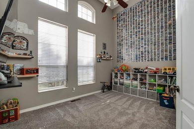 Set on nearly an acre (MOL) in Northwood Lake Estates, this - photo 14