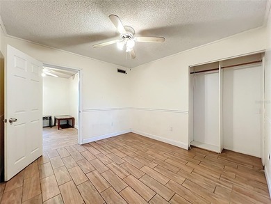 Charming 3 bedroom, 2bath condo in the desirable Village Square - photo 20