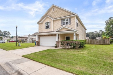 (private lake, pond, creek) Home Sale Pending in Beaufort South Carolina