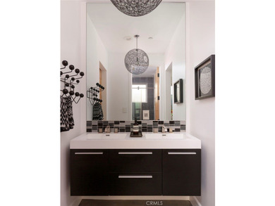 Welcome to a striking architectural residence in the highly - photo 22