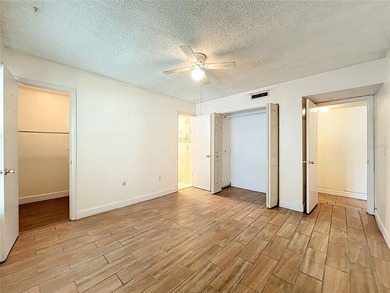 Charming 3 bedroom, 2bath condo in the desirable Village Square - photo 26