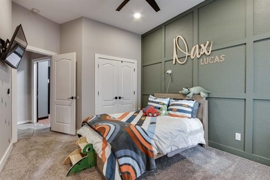Set on nearly an acre (MOL) in Northwood Lake Estates, this - photo 26