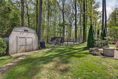 Discover effortless living in Urbanna Creek Farms with this - photo 32