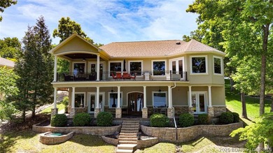 Experience lakefront living at the 17MM in the prestigious Porto - photo 3