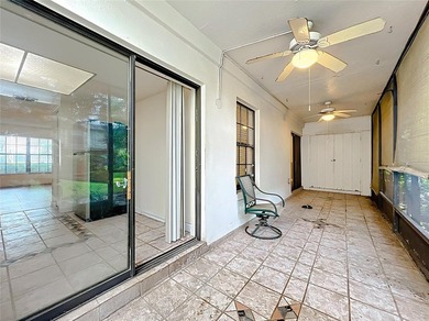 Charming 3 bedroom, 2bath condo in the desirable Village Square - photo 33