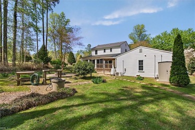 Discover effortless living in Urbanna Creek Farms with this - photo 33