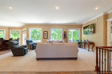 Experience lakefront living at the 17MM in the prestigious Porto - photo 4