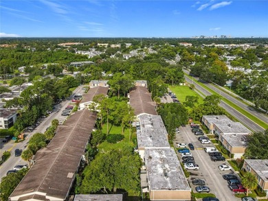 Charming 3 bedroom, 2bath condo in the desirable Village Square - photo 38