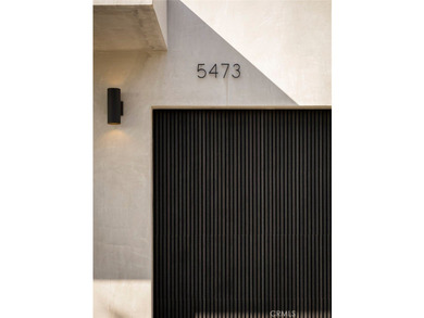 Welcome to a striking architectural residence in the highly - photo 43