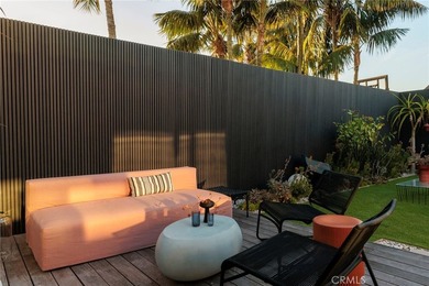 Welcome to a striking architectural residence in the highly - photo 45