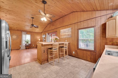 Lake living awaits! This 2 bedroom, 2 bathroom home offers 1,008 - photo 7