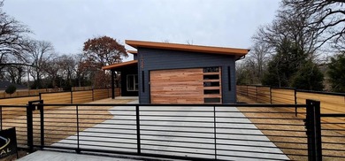 Cedar Creek Lake Home For Sale in Mabank Texas