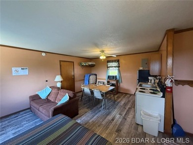 Cabins 8 and 9 are a duplex unit with a connecting door. Just - photo 6