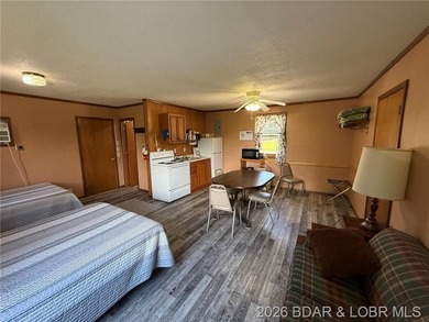 Cabins 8 and 9 are a duplex unit with a connecting door. Just - photo 10