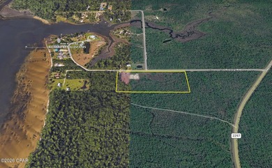 Enjoy the best of both convenience and nature with this 9.5-ACRE - photo 1