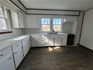 Opportunity awaits at this spacious City of Rochester home - photo 4