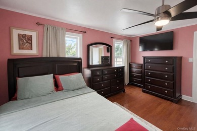 Charming early 20th-century Victorian-style residence situated - photo 11