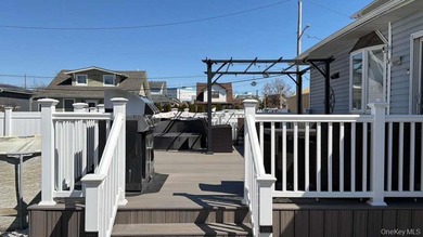 Charming early 20th-century Victorian-style residence situated - photo 22