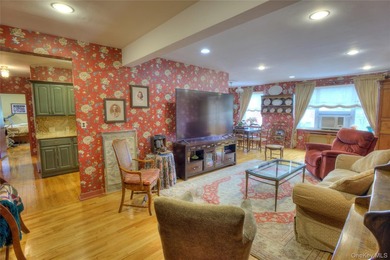 Rarely available TOP (4th) FLOOR 2 Bedroom, 2 Bath residence in - photo 5