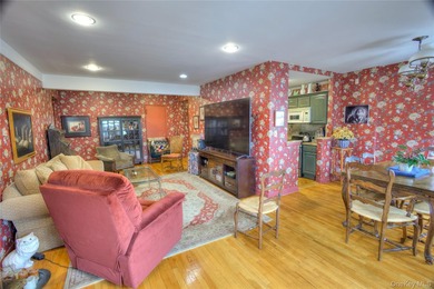 Rarely available TOP (4th) FLOOR 2 Bedroom, 2 Bath residence in - photo 7