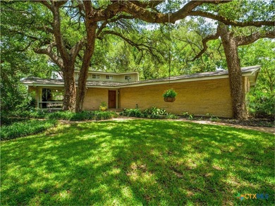 Lake Home For Sale in Marble Falls, Texas