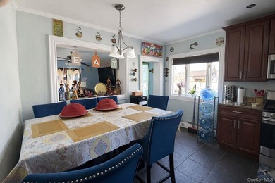 Charming early 20th-century Victorian-style residence situated - photo 39
