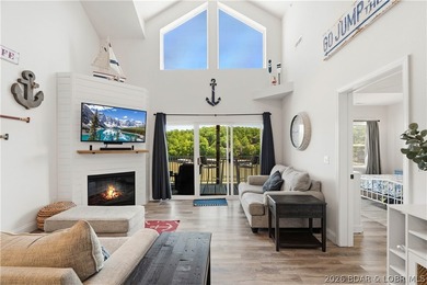 This is the kind of lake condo people wait for-top-floor views - photo 5