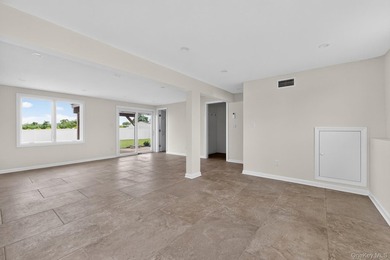 Move right into this beautifully renovated 3-bedroom, 3-bath - photo 14