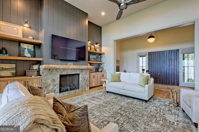 Surround yourself with luxury! Breathtaking layered views of - photo 15