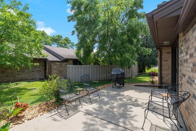 Welcome to this beautifully updated Kingswood model in desirable - photo 19