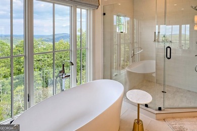 Surround yourself with luxury! Breathtaking layered views of - photo 29