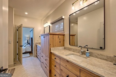 Surround yourself with luxury! Breathtaking layered views of - photo 35