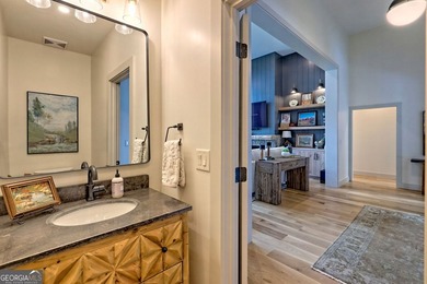 Surround yourself with luxury! Breathtaking layered views of - photo 40