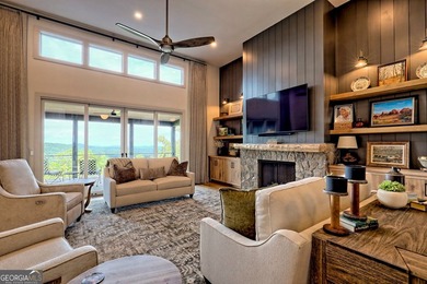Surround yourself with luxury! Breathtaking layered views of - photo 41