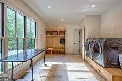 Surround yourself with luxury! Breathtaking layered views of - photo 43