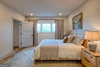 Surround yourself with luxury! Breathtaking layered views of - photo 50